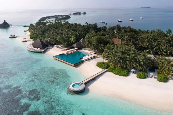 Huvafenfushi Maldives